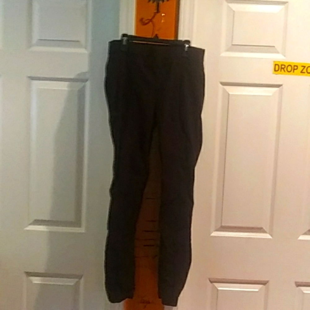 Fitted dress pants
